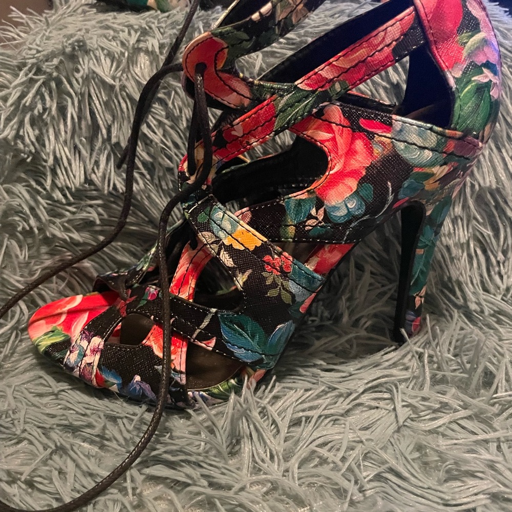 Floral Lace-Up Women's Heels